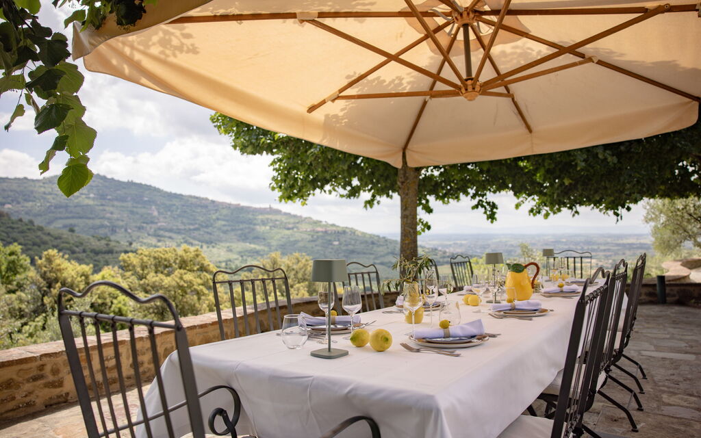 Tenuta Pomona: Outdoor dining area