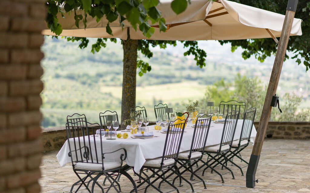 Tenuta Pomona: Outdoor dining area