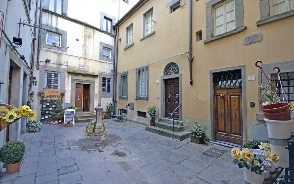 Appartamento La Piazzetta: Main entrance and outdoor view