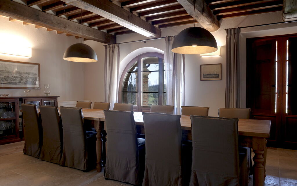 Villa Dahlia: Dining room