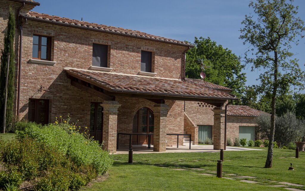 Villa Dahlia: Main entrance