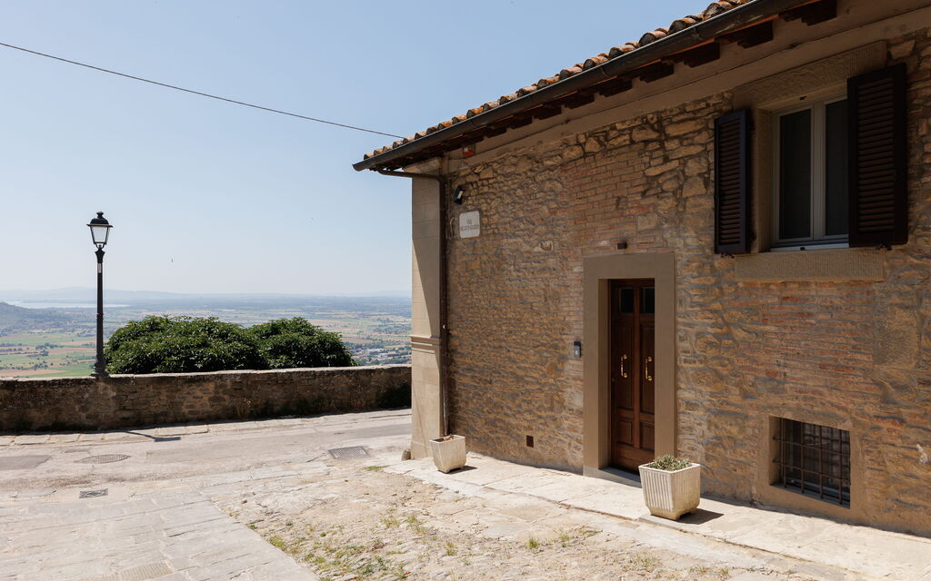 Casa Novecento: Main entrance