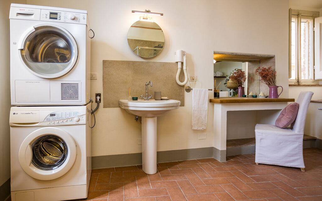 Rose's Palace: Bathroom