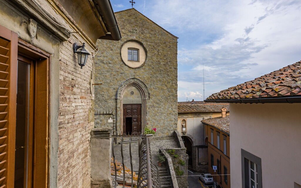 Rose's Palace: Terrace