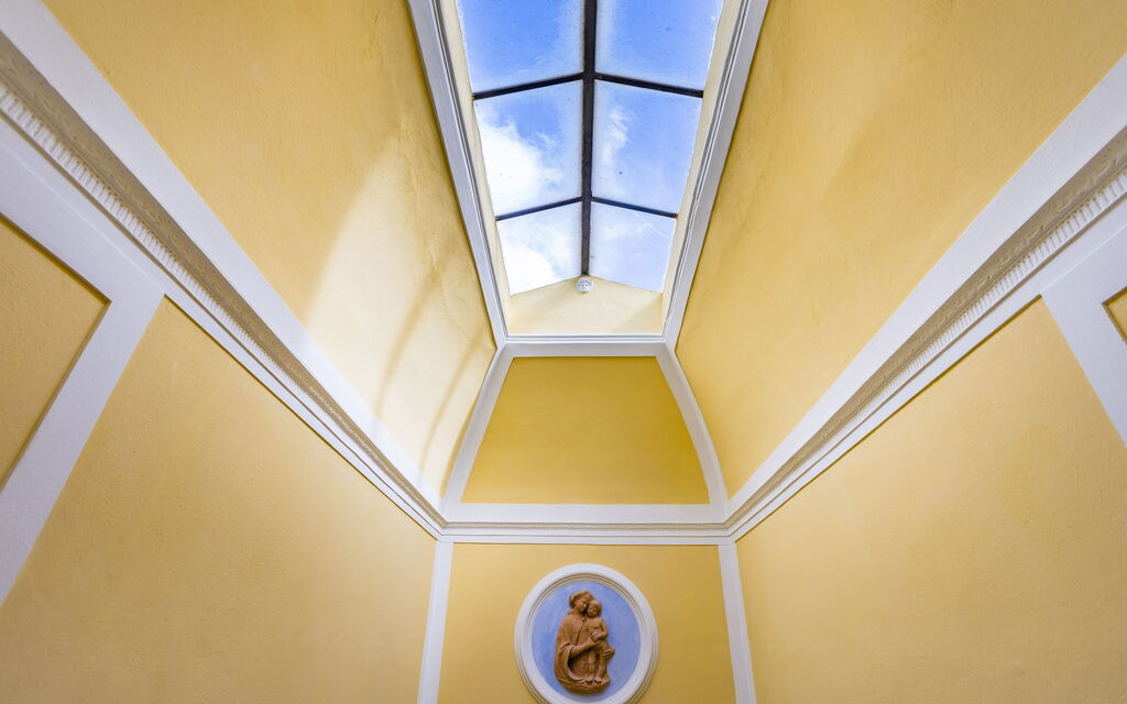 Rose's Palace: Stairs