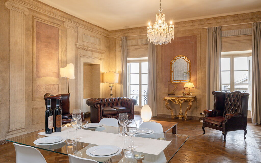 Appartamento Reale: Living and dining room