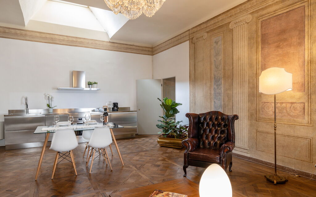 Appartamento Reale: Dining room and kitchen