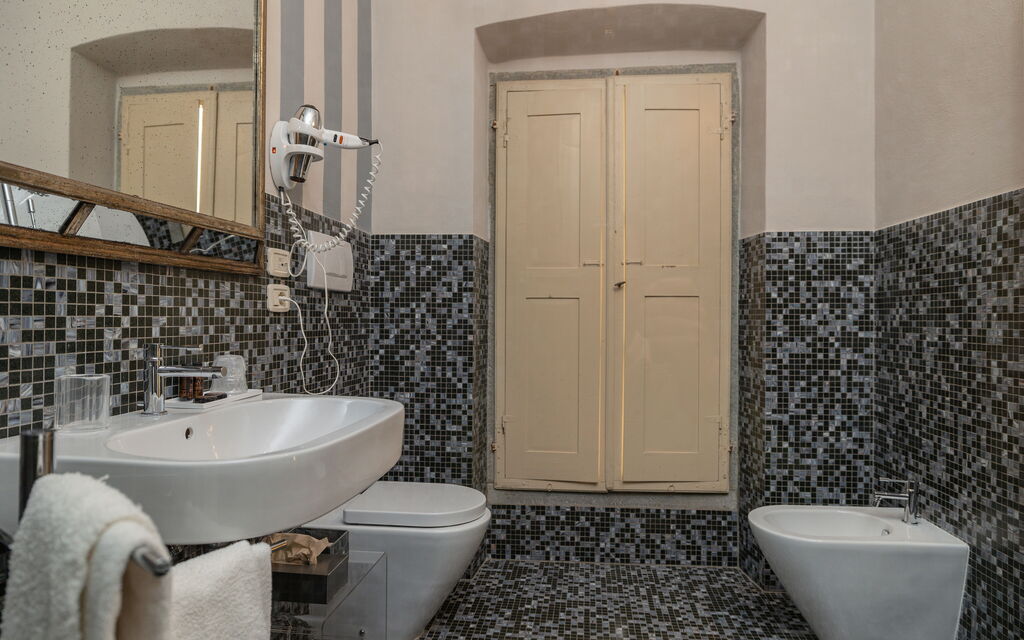 Appartamento Reale: Bathroom