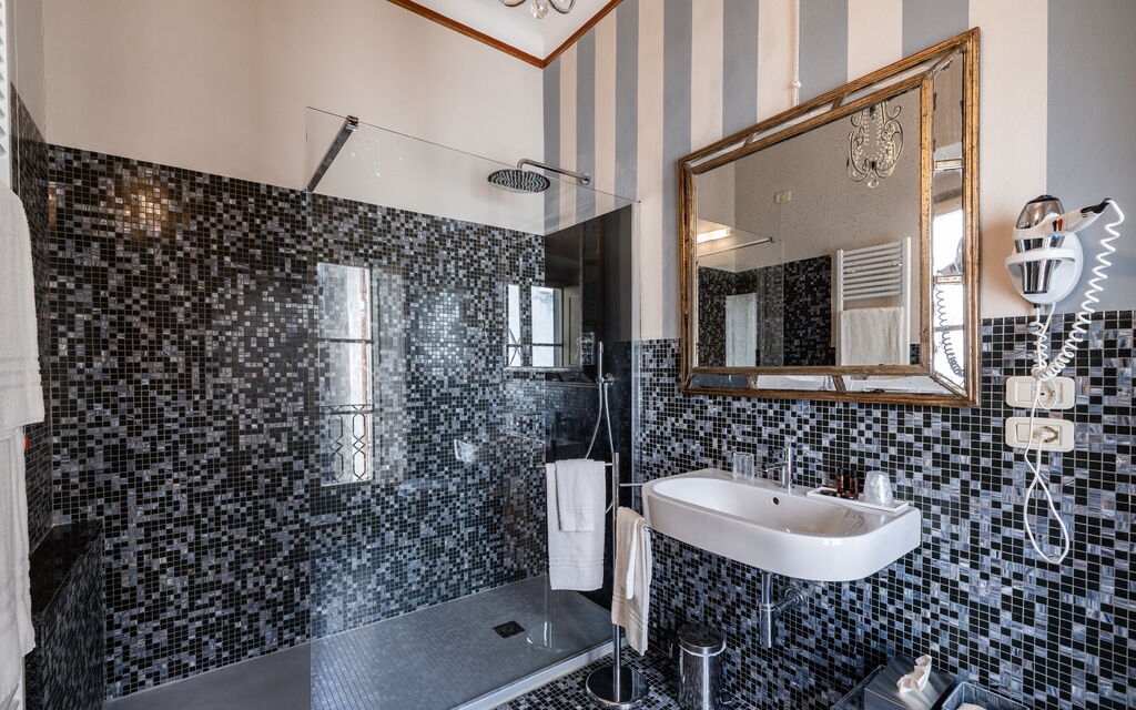 Appartamento Reale: Bathroom