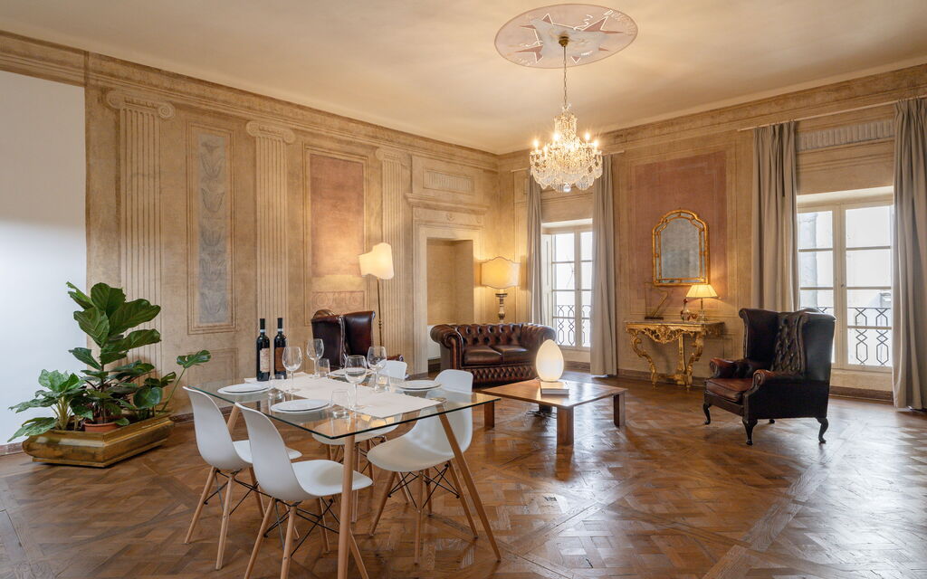 Appartamento Reale: Living and dining room