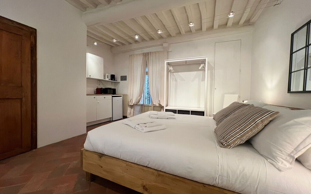 Vicolo Della Scala Rooms - Unterkunft:&nbsp;Il Sole: Double bedroom