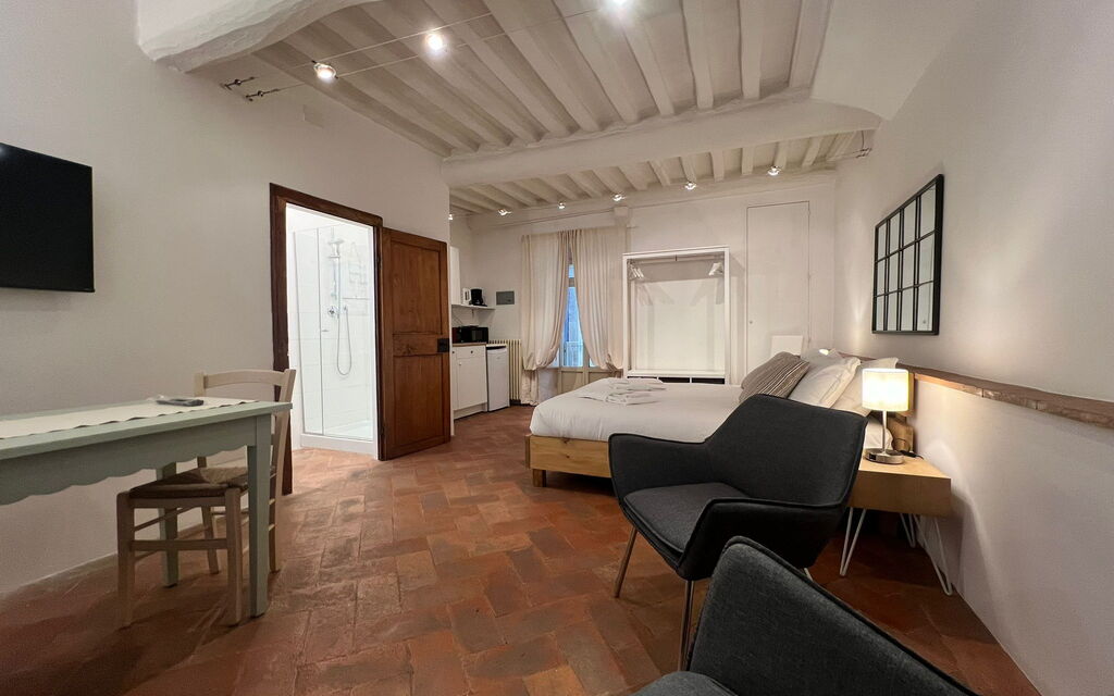 Vicolo Della Scala Rooms - Unterkunft:&nbsp;Il Sole: Double bedroom