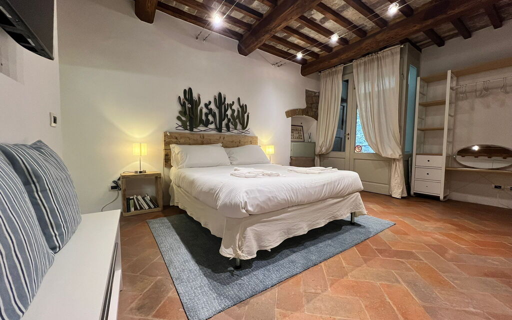 Vicolo Della Scala Rooms - Unterkunft:&nbsp;La Luna: Double bedroom