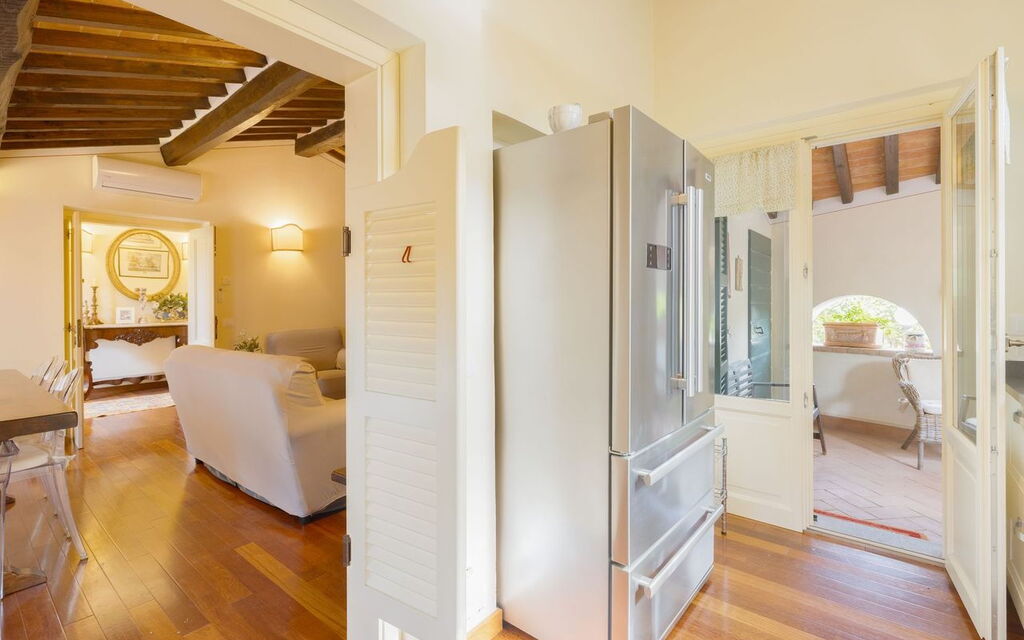 Villa Elena: Dining Room, Kitchen, Living Room