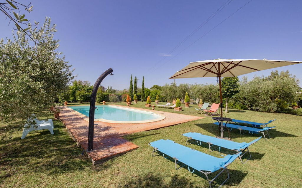 Villa Elena: Building Exterior, Pool