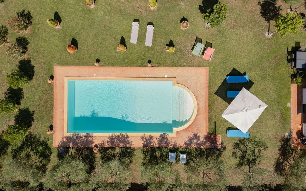 Villa Elena: Building Exterior, Pool