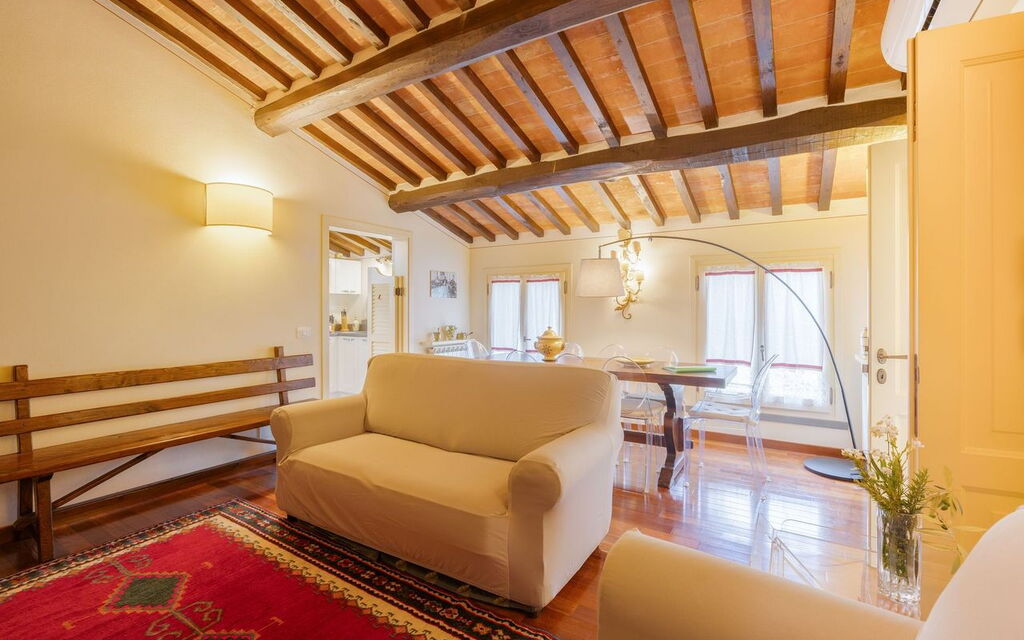 Villa Elena: Dining Room, Living Room