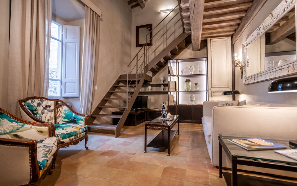 Stylish Apartment: Living Room