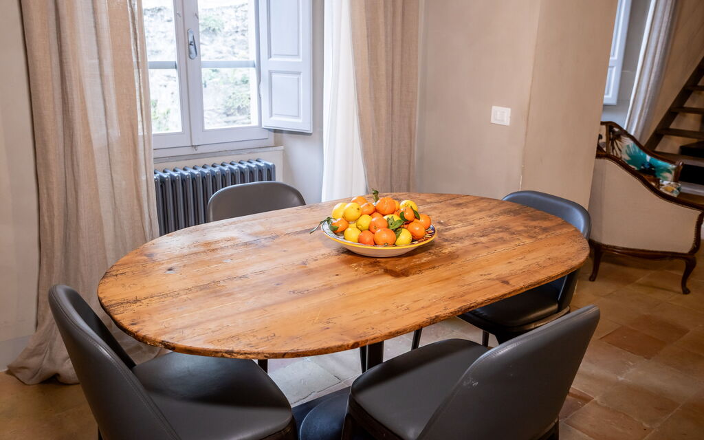 Stylish Apartment: Dining Room, Kitchen, Room Detail