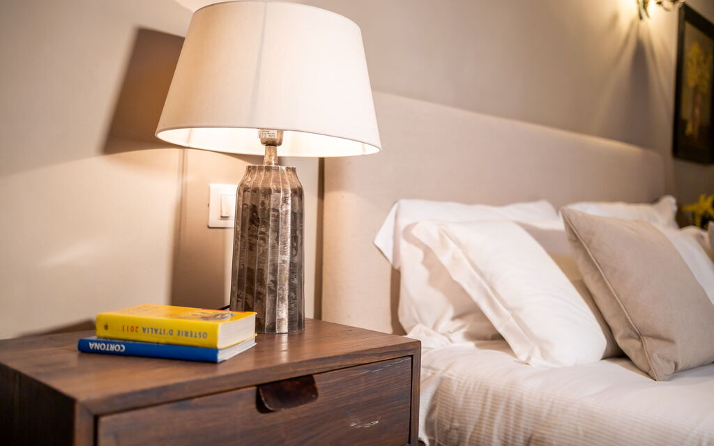 Stylish Apartment: Bedroom, Room Detail