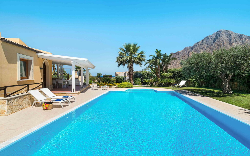 Sicilia 001 - Villa Afrodite: Swimming pool