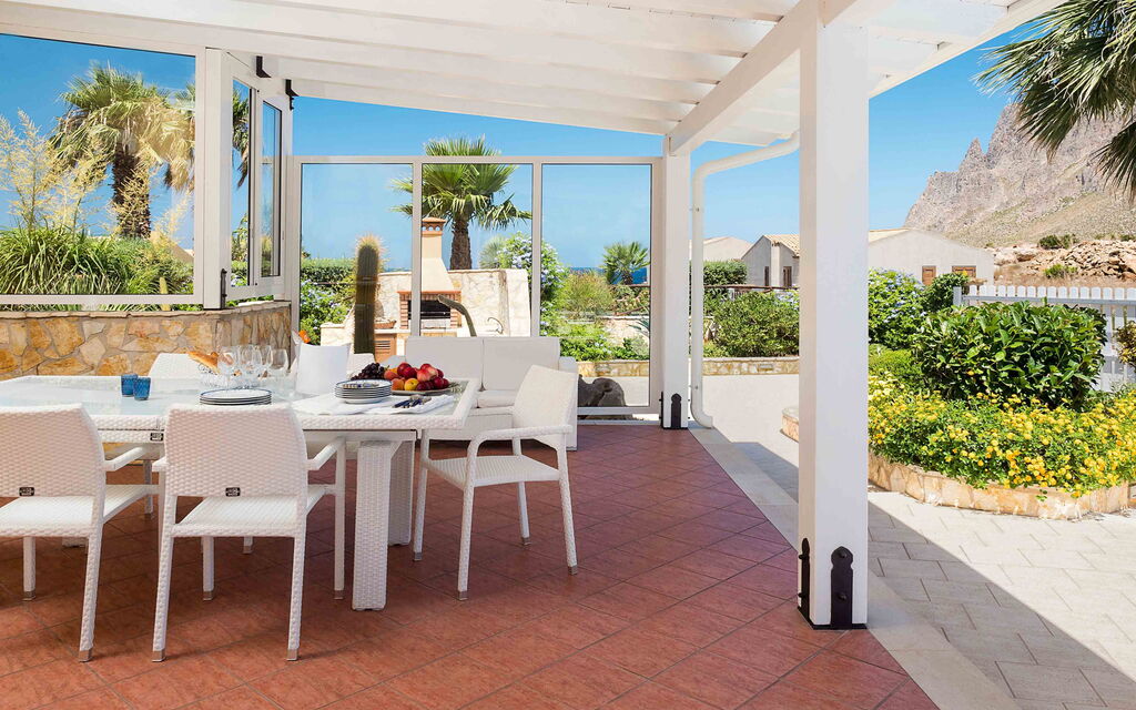 Sicilia 001 - Villa Afrodite: Veranda