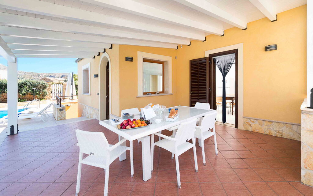 Sicilia 001 - Villa Afrodite: Veranda