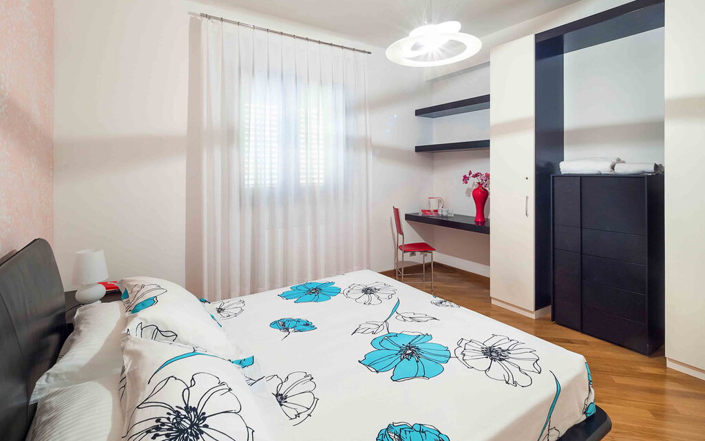 Sicilia 001 - Villa Afrodite: Double bedroom