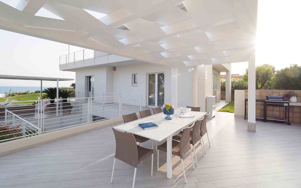 Sicilia 002 - Bluemarine: Veranda