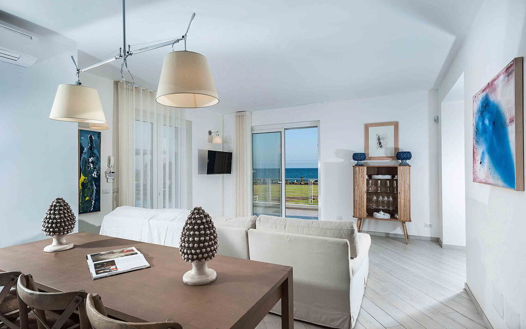 Sicilia 002 - Bluemarine: Living room