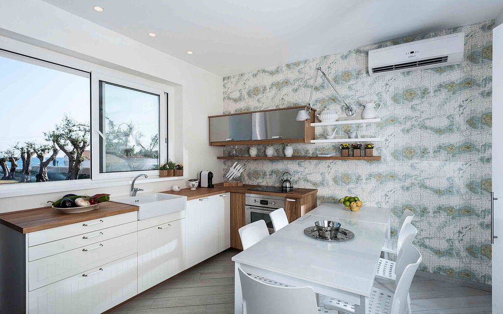 Sicilia 002 - Bluemarine: Kitchen