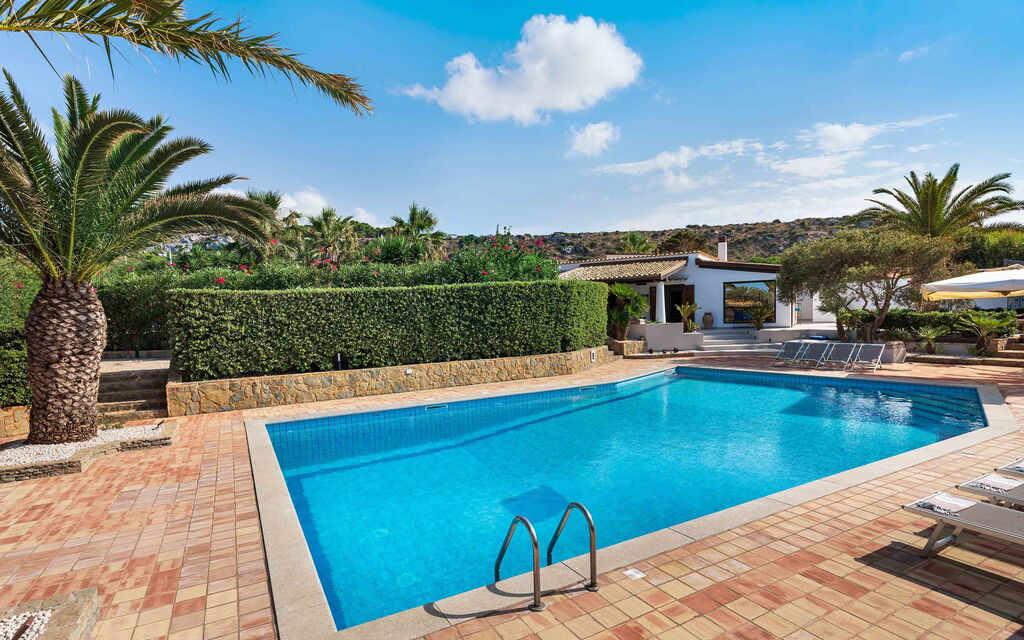 Sicilia 003 - Cala Mancina: Swimming pool