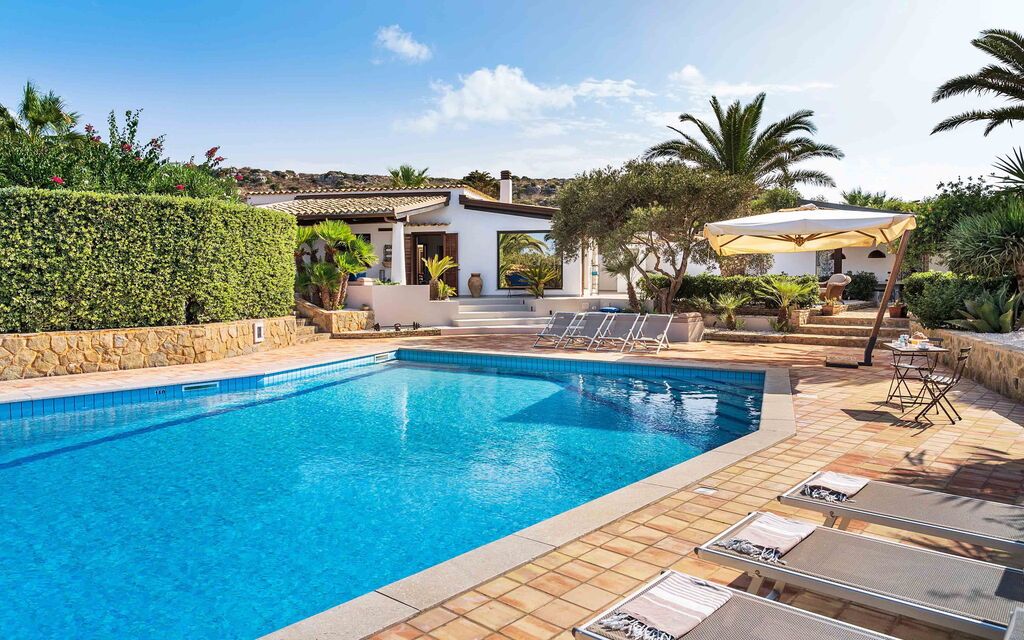 Sicilia 003 - Cala Mancina: Building Exterior, Pool