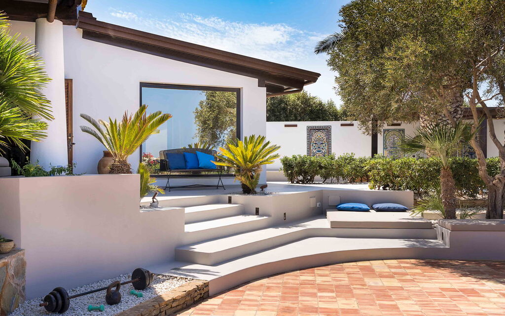 Sicilia 003 - Cala Mancina: Outdoor view