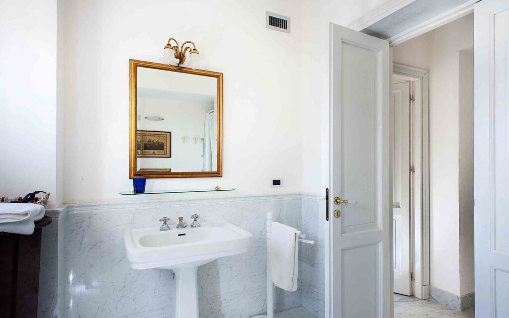 Sicilia 005 - Corte Del Sale: Bathroom