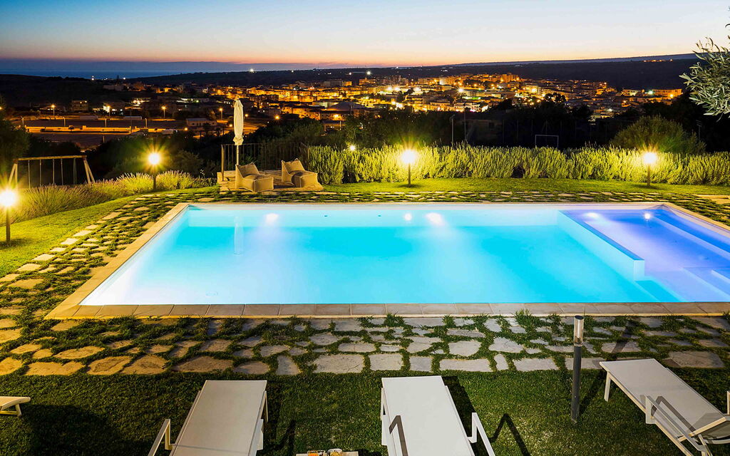 Sicilia 006 - Corte Dorata: Swimming pool