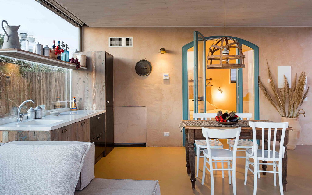 Sicilia 007 - Dimora Di Circe: Kitchen and living room