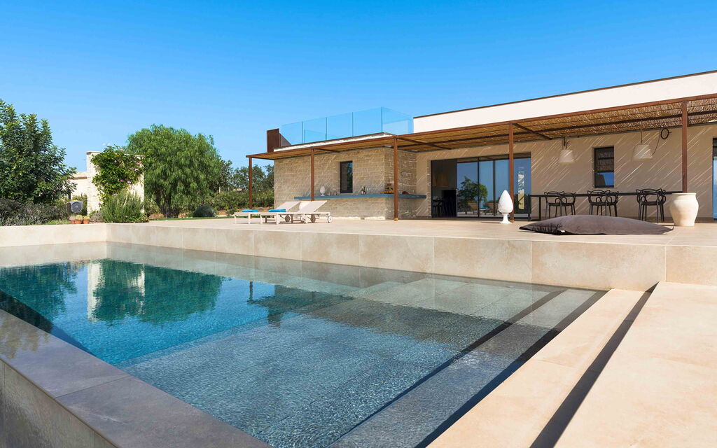 Sicilia 008 - Gelso Bianco: Swimming pool and outdoor view