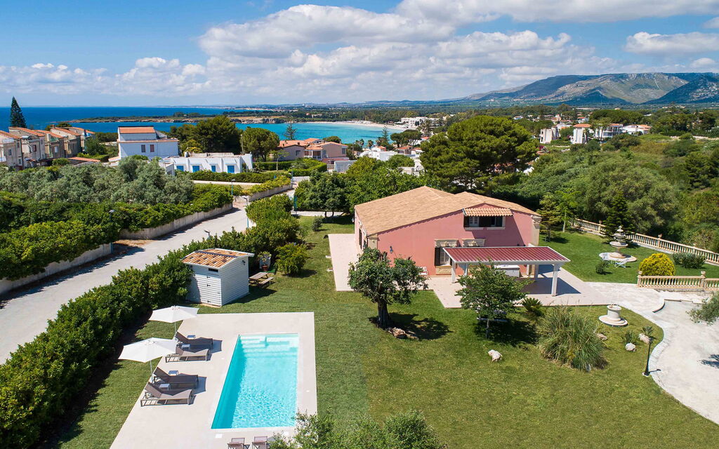 Sicilia 009 - Gira Sole: Panoramic view and swimming pool