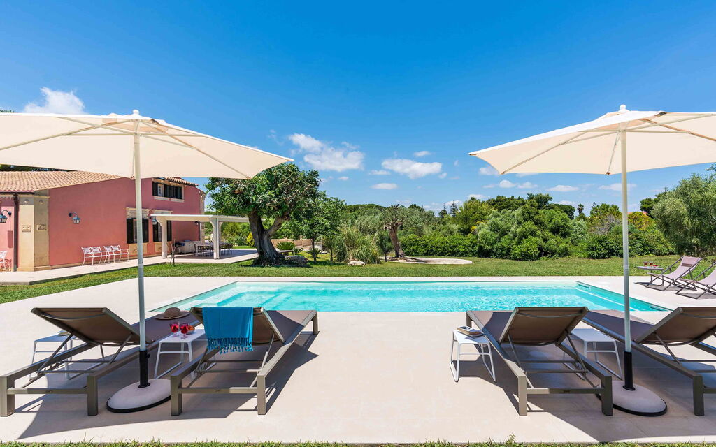 Sicilia 009 - Gira Sole: Swimming pool