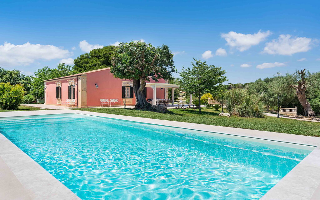 Sicilia 009 - Gira Sole: Swimming pool