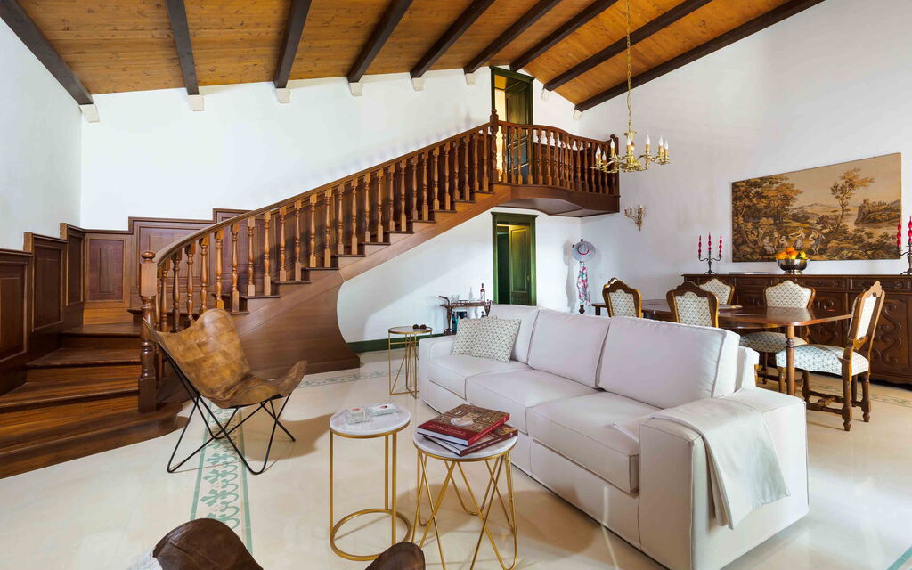 Sicilia 009 - Gira Sole: Living room