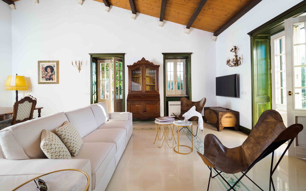 Sicilia 009 - Gira Sole: Living room