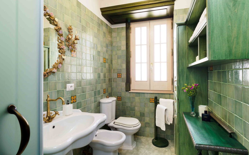 Sicilia 009 - Gira Sole: Bathroom