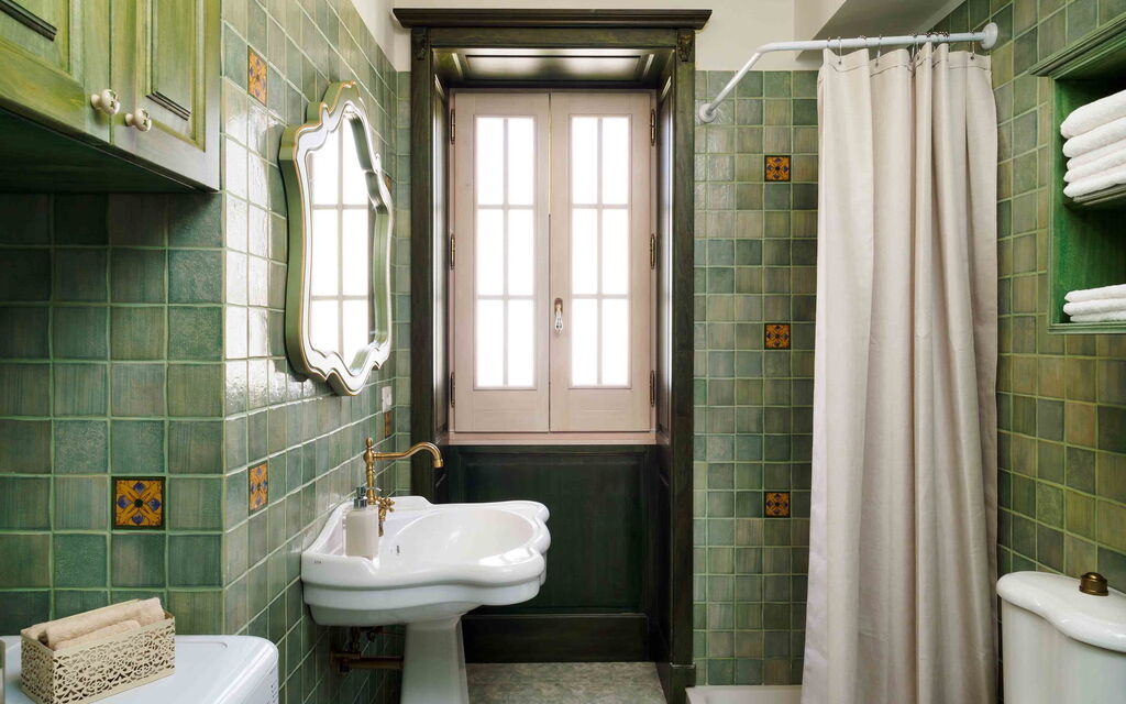 Sicilia 009 - Gira Sole: Bathroom