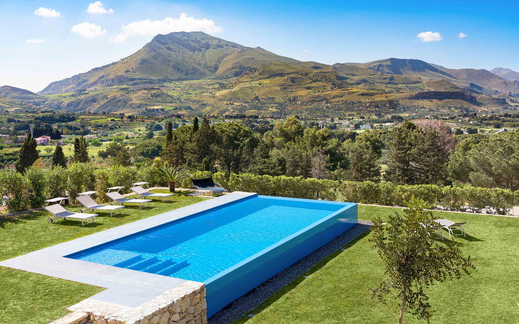 Sicilia 011 - La Dolce Vita: Swimming pool