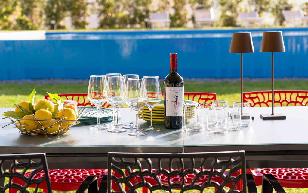 Sicilia 011 - La Dolce Vita: Veranda details