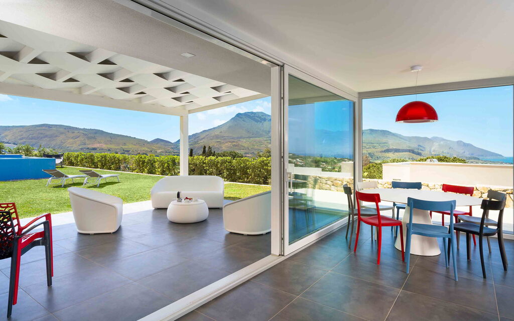 Sicilia 011 - La Dolce Vita: Living room