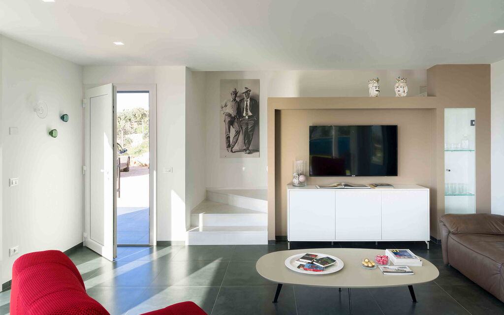 Sicilia 011 - La Dolce Vita: Living room