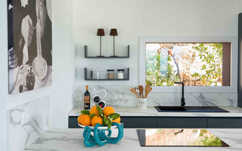 Sicilia 011 - La Dolce Vita: Kitchen